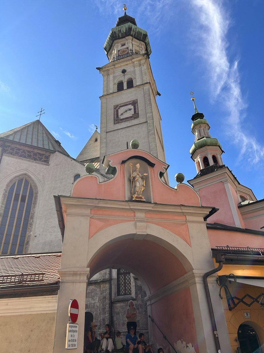 setgaro's tweet image. Not falling in front of life, that is very good. But falling down and then getting up and moving forward is even better