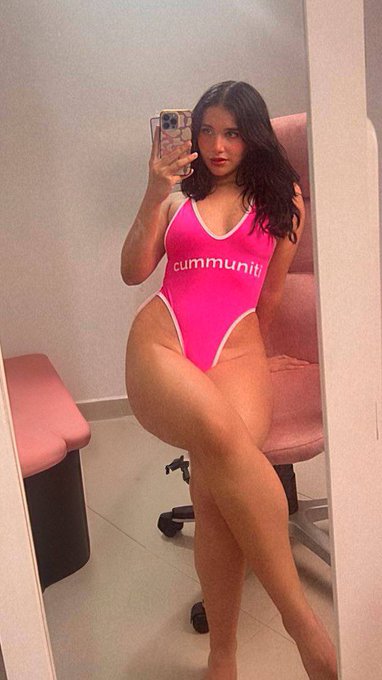 5 minutes until @MingalileaXXX birthday livestream 🎂🥳  FREE to join 😈   https://t.co/2ZSc24QECk https://t<a class="tags" href="/tag/mingalileaxxx">@mingalileaxxx</a><a href="/tag/snapchat"class="tags"><span>#snapchat</span></a>