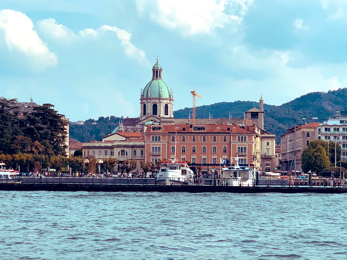 miatravelblog's tweet image. Loved #comocity and the lakeside walk we did to #cernobbio. A great day out from #Milan #lakecomo #daytripfrommilan #visitmilano