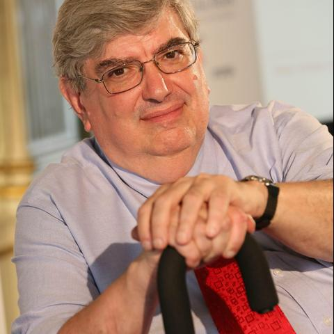 QCompounding's tweet photo. Every Value Investor should know Bruce Greenwald.

He teaches value investing at Columbia Business School

Studying there costs $80,000/year. But today I'm sharing all his Class Notes with you for free: https://t.co/9OQkNXeIb7