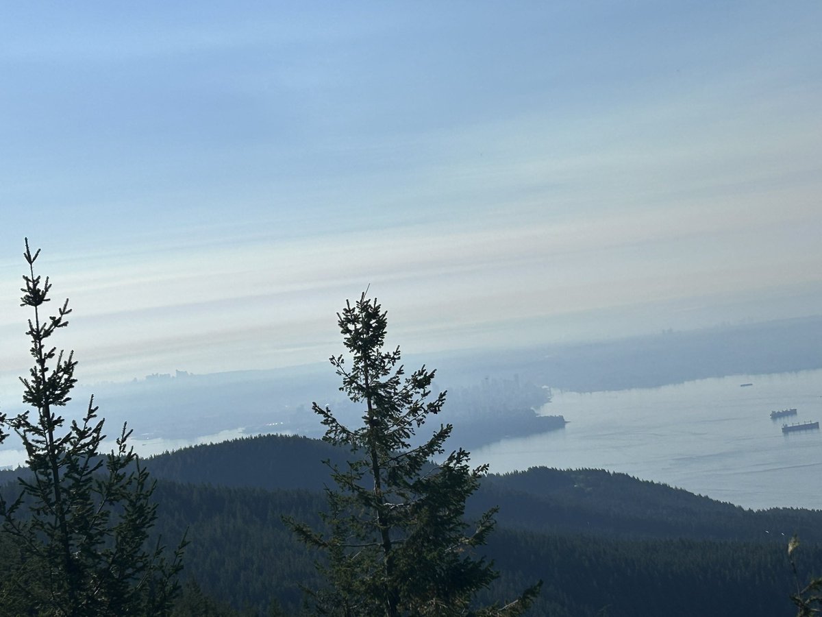 Sat Mtn adventures, it was hot, 1400 mtr of vert &amp; over 20k covered.  Got too hot &amp; dehydrated, struggled at the end, my friends were patient and kind &amp; helped get me to the end.  And then to the Mariners game 👍 Good day!!!  #nuunhydration #mountainsarecalling #northshoretrails
