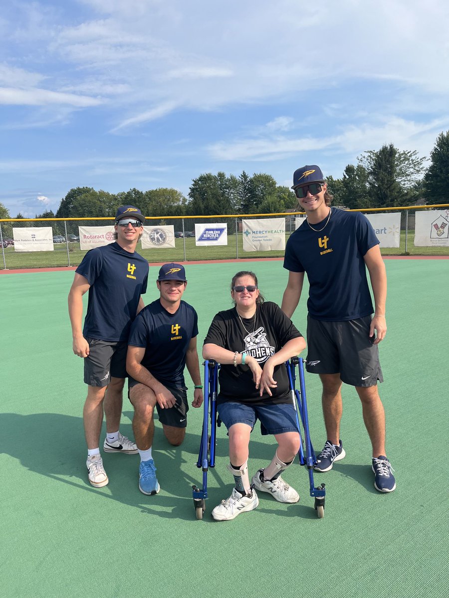 CoachRobUT's tweet photo. Part 2 of our day! https://t.co/ZSRXyvYtPo