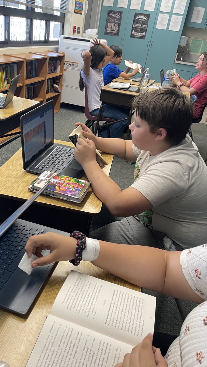 ⁦Literacy is a focus on campus in every classroom everyday. Bolts are preparing for a bright future. ⚡️⚡️⚡️⚡️⁦<a href="/Team_BCSD/">Bakersfield City School District</a>⁩ #teambcsd