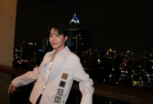 @urmyhopeHOPE (@jhopebts754346) on Twitter photo 