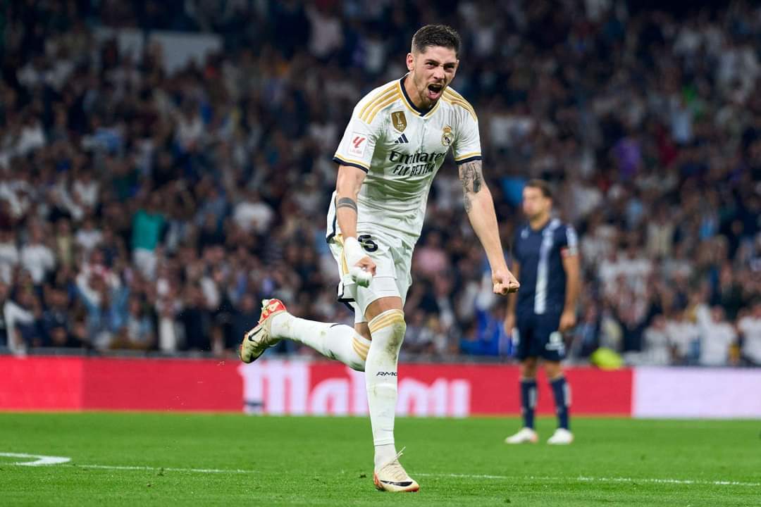 في قلعة الملوك ريال مدريد يفوز في ليلة فلفل وخوسيلو وعلى عزف غارسيا الذي اشعل اليسار في قلوب الحاقدين ومن فرح منهم بهدف سوسيداد 😂

الف الف مبروك لجمهور المدريديستا الانتصار الخامس تواليا 🤍😍