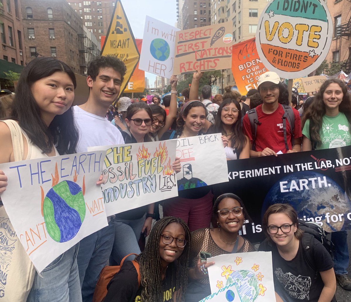 We took the streets of NYC today! We marched with 75,000 others to DEMAND our futures back from Big Oil! Thanks to everyone who came down! 🔥🔥🔥