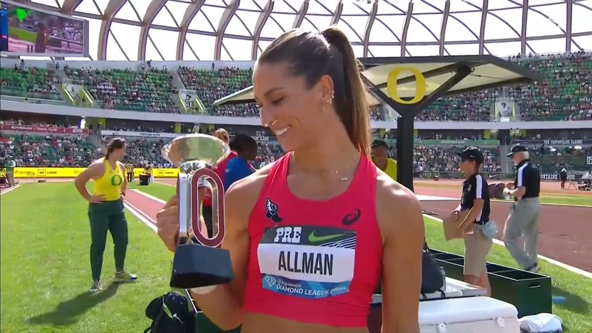 💪🌟 Büyük Zafer! Valarie Allman (🇺🇸) Kadınlar Disk Atma dalında Eugene'deki ikinci final gecesinde birinci oldu! 🥇🎉 #DiscusThrow #DiskAtma #ValarieAllman #LaulaugaTausaga #SandraPerkovic #USA #CRO

🥇 Valarie Allman (🇺🇸) - 68.66 m
🥈 Laulauga Tausaga (🇺🇸) - 68.36 m
🥉 Sandra