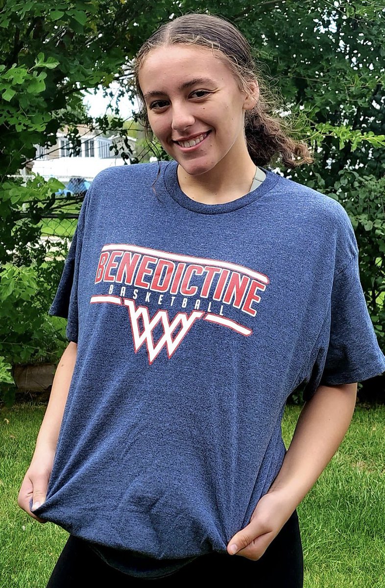 Addy_Bryant24's tweet photo. Next 4!! Go Eagles!❤️🤍#next4
@benuwbb @DGSgirlsBBALL  @coachdehn @BrianJa01566772 @BriantMills https://t.co/94Qp9K6x18