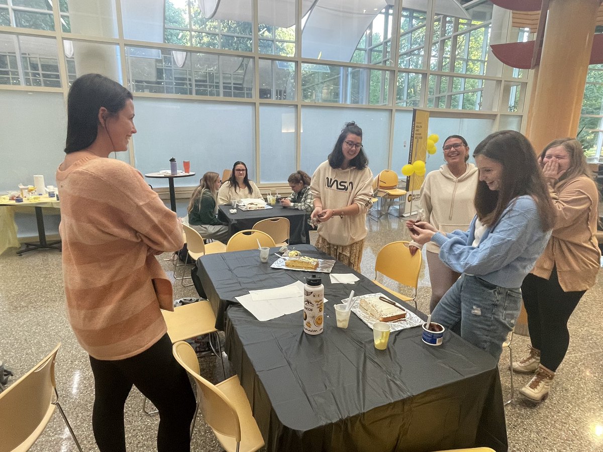 NSSLHAatWMU's tweet image. Thank you to everyone who showed up at our baking competition after our first general meeting! It was so great to see everyone having fun and getting to know each other.