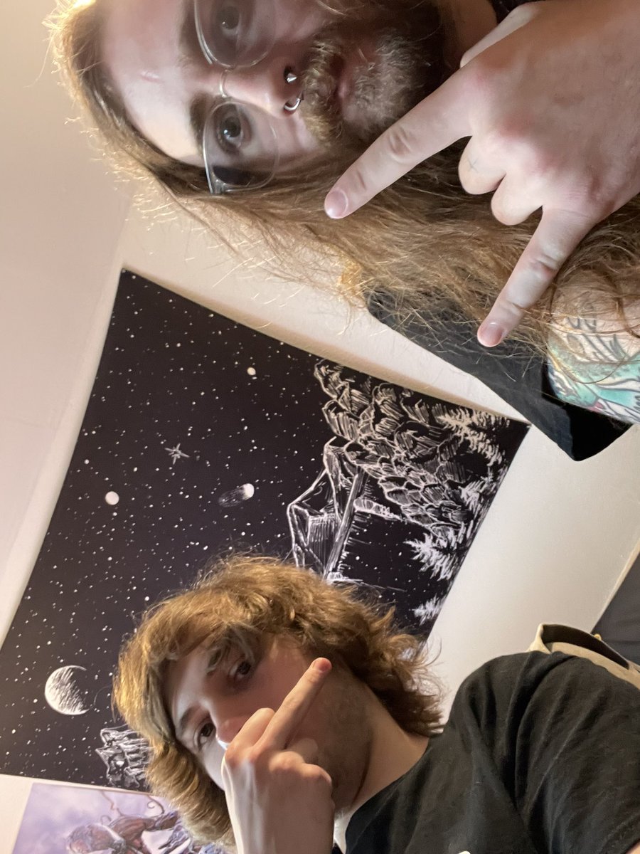 motionsickmi's tweet photo. In the @Woodschoolband studio recording some music, that’s crazy https://t.co/vmqS6mLCIe
