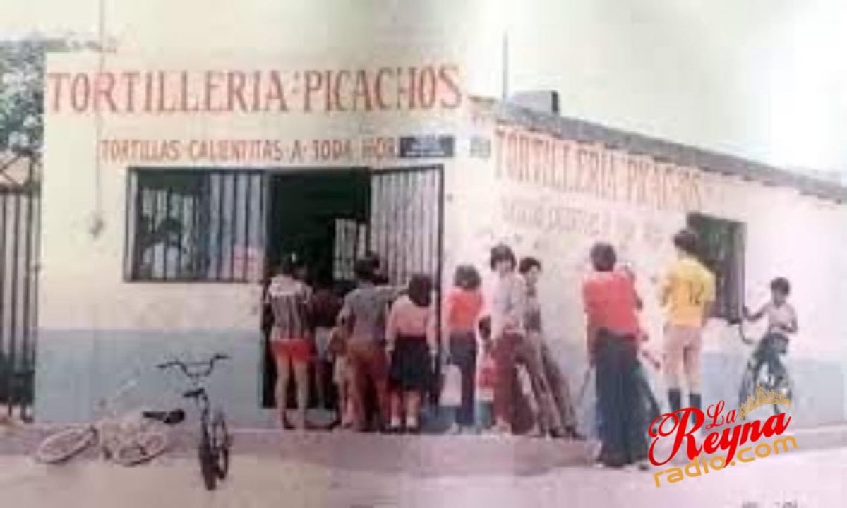 #TardecitaDeDomingo

Hace 30 años aprox…

- Comprábamos tortillas y llevábamos nuestra servilleta de tela.

- Íbamos a comprar refresco y llevábamos nuestro envase de cristal.

- Las abuelitas o nuestras mamás mandaban la comida de nuestros abuelos o nuestros papás en sus…