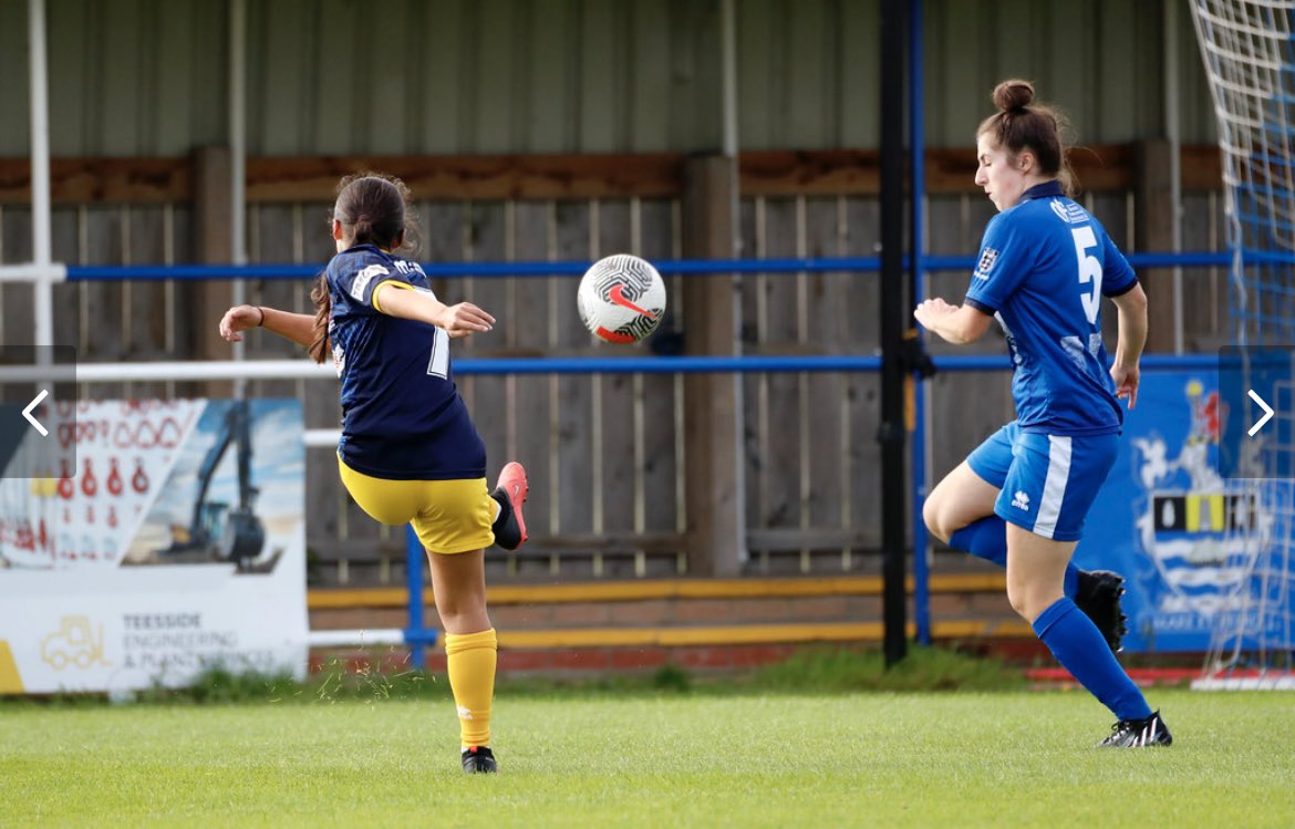 MarkSimpson1980's tweet image. Brilliant day up at Redcar supporting Moors Ladies.

They like to make things difficult for themselves but a 3-2 win means they maintained their 100% record.

Not bad for a newly promoted side!

They’re at The Brewery Field on Sunday against Alnwick at 2pm.

#Moors | @MoorsLadies
