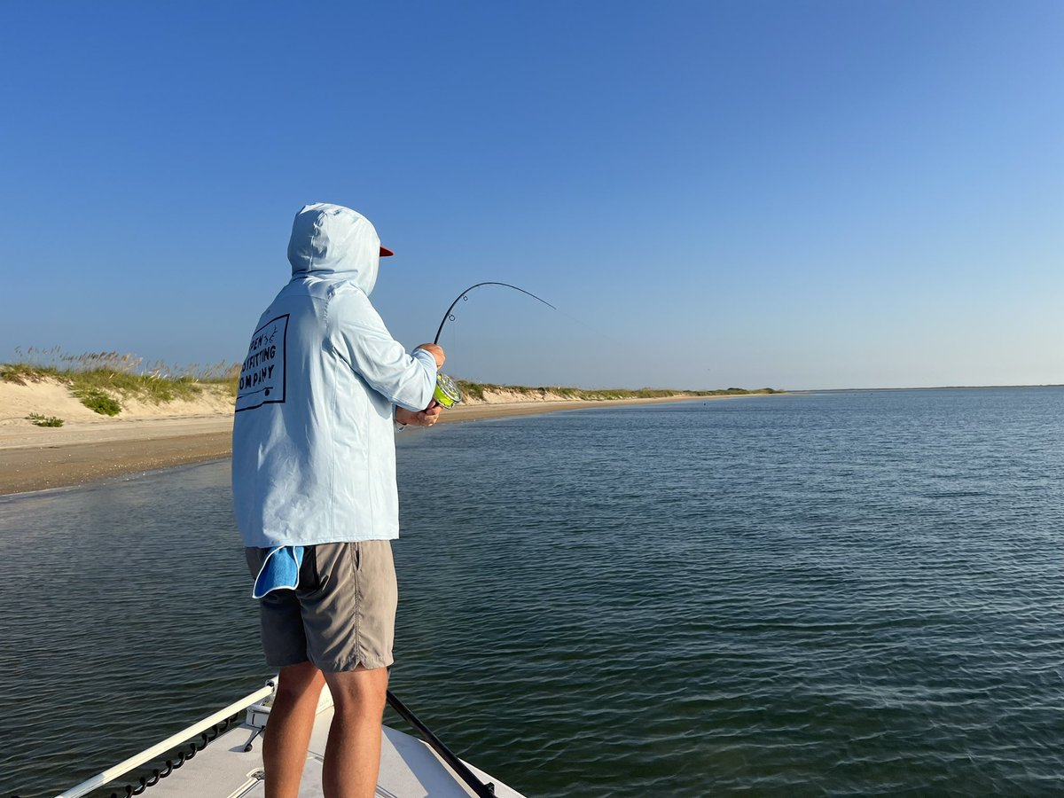 AspenOutfitting's tweet photo. Ran into some albies as well 🔥🔥🔥

#falsealbacore
#flyfishing
#northcarolina
#capelookout

@VisitNC @FlyFishPro @scottflyrod @HowlerBros https://t.co/O146U6HUj3