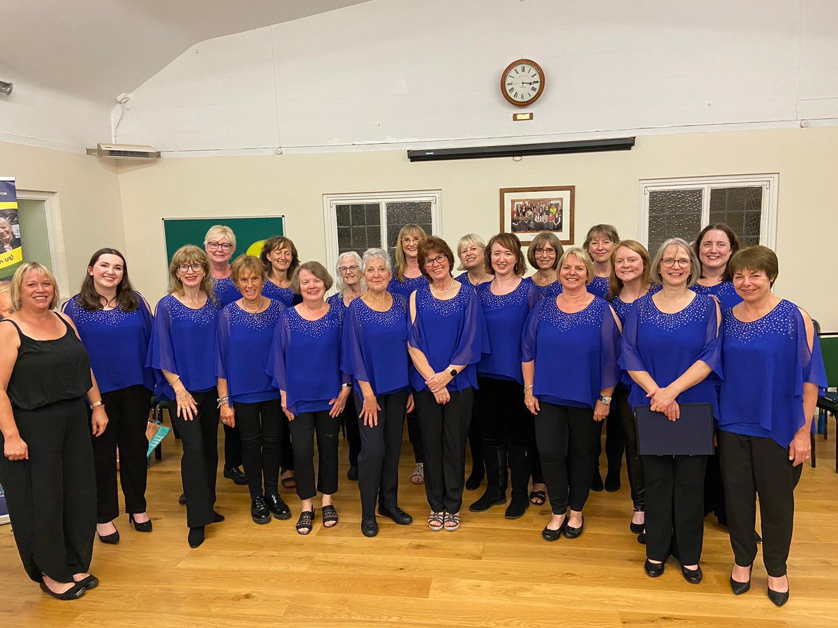 We had a wonderful time last night at our Memorial concert for Frances 😍🎶 Thank you so much to everyone who came to fill the hall and support us so enthusiastically and generously for @LingenDavies Cancer Fund. Thank you also to everyone who helped to stage this concert 💙