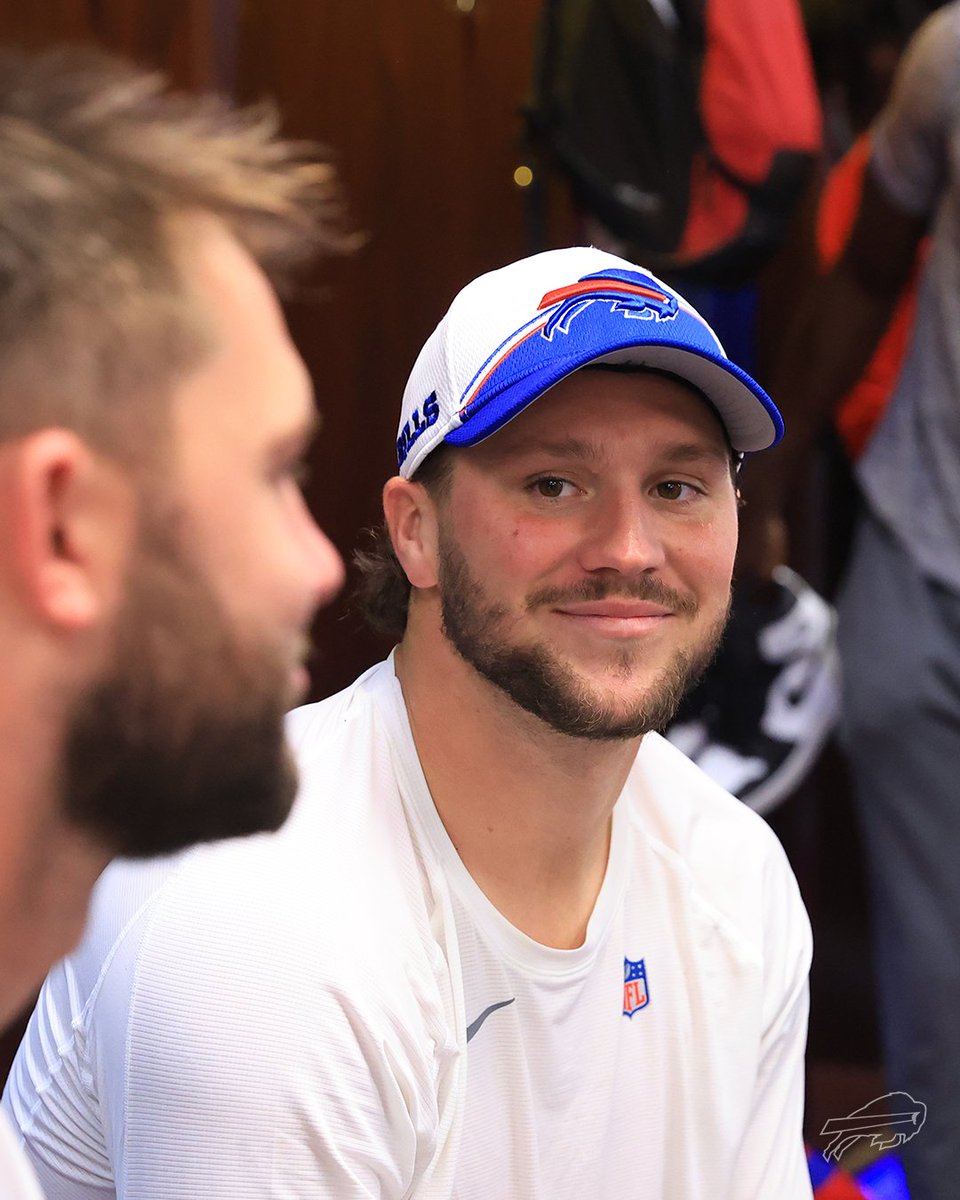 Find a friend who looks at you the way @JoshAllenQB looks at @KyleAllen_10. 🥰 #LVvsBUF | #BillsMafia