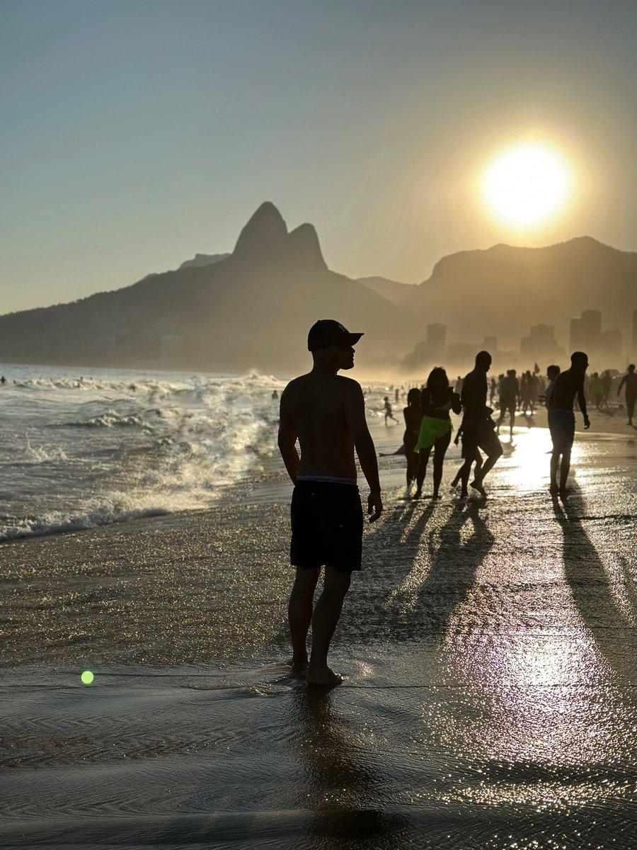 roddmenezes's tweet photo. Domingo de sol ☀️ https://t.co/of5NdTOf45