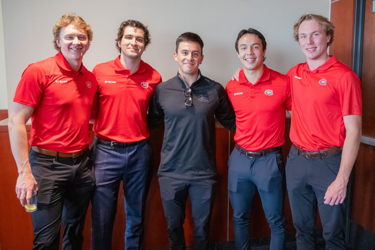 CenterIceView tweet media