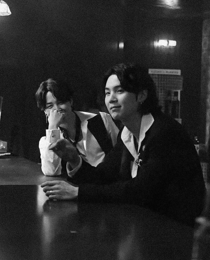 btsblackpic's tweet photo. https://t.co/06NfNLbdrz