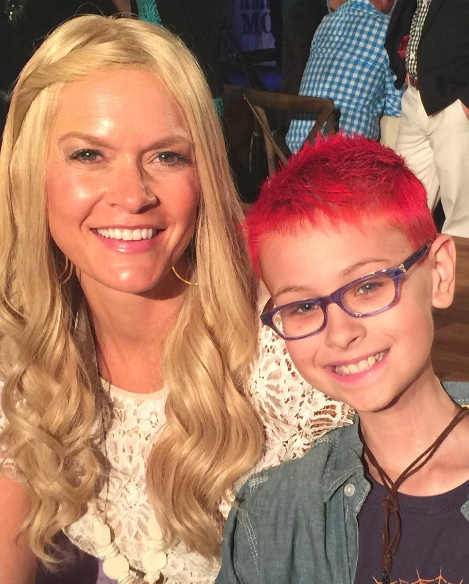 prayers4elijah's tweet photo. This world was a better place with Sherry Pollex in it. A selfless human and a warrior for childhood &amp; ovarian cancer fighters around the globe. She can now rest in Heaven with my Angel. 2 Timothy 4:7 -I have fought the good fight, I have finished the race, I have kept the faith. https://t.co/EFe8SiQs9F