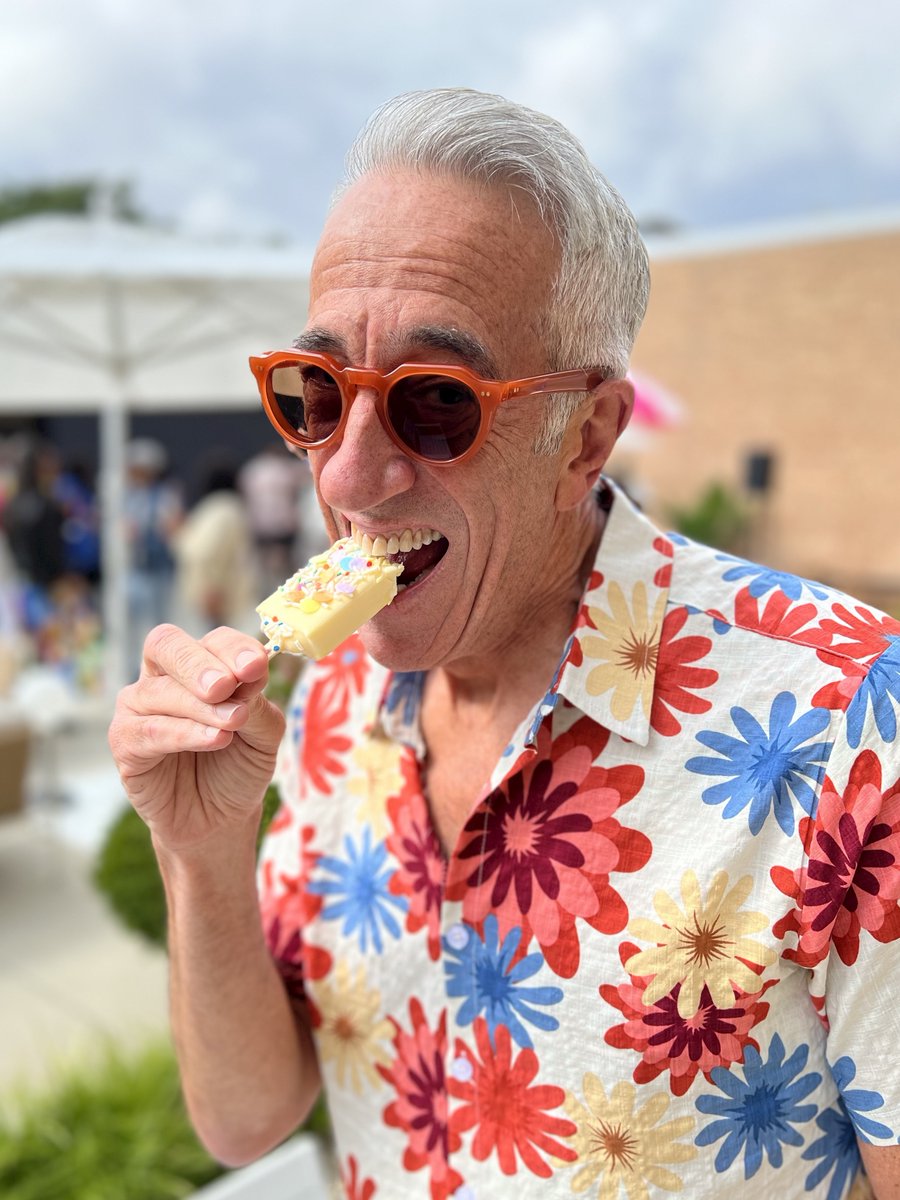 JRLundblad's tweet photo. I scream, you scream... Celebrating the last days of summer and artist Nick Cave’s collaboration with Pretty Cool Ice Cream — at SUNDANCECREAMSOCIAL! Hosted by Mariane Ibrahim, Nick Cave &amp; Bob Faust

📍 @MARIANEIBRAHIMG https://t.co/Xv5A9LYBPv