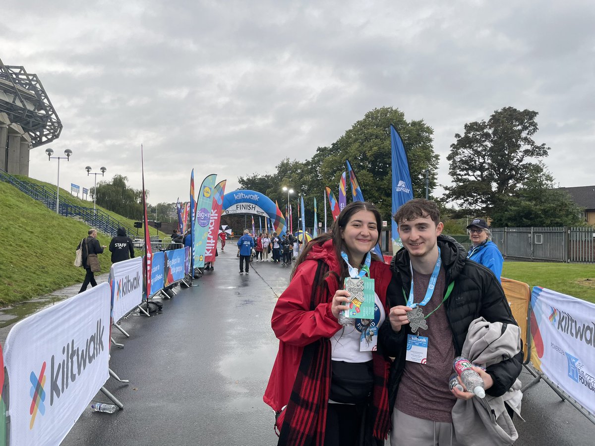 What’s 9+10? 21 (miles)! What a brilliant day today raising money for @StAFirstAid! #KiltwalkEdinburgh- we will be back next year👋🏻 #Kiltwalk2023