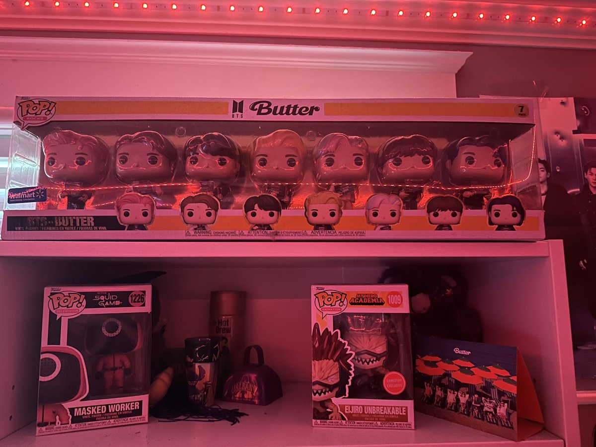 sanayeonpics's tweet photo. Selling my Twice, BTS, and TXT collection if anyone is interested. I recently lost my job and am in need of the extra cash. Dm me if you are interested. 
#btsarmybomb #twicecandybongz #twice #bts #TXT #sellpcs https://t.co/uO6sFLZ1XL