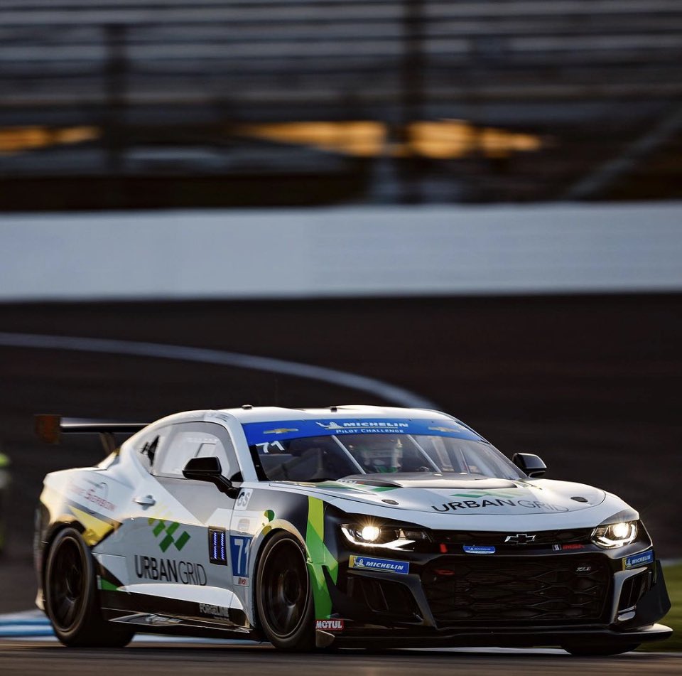 A. Davis tweet media