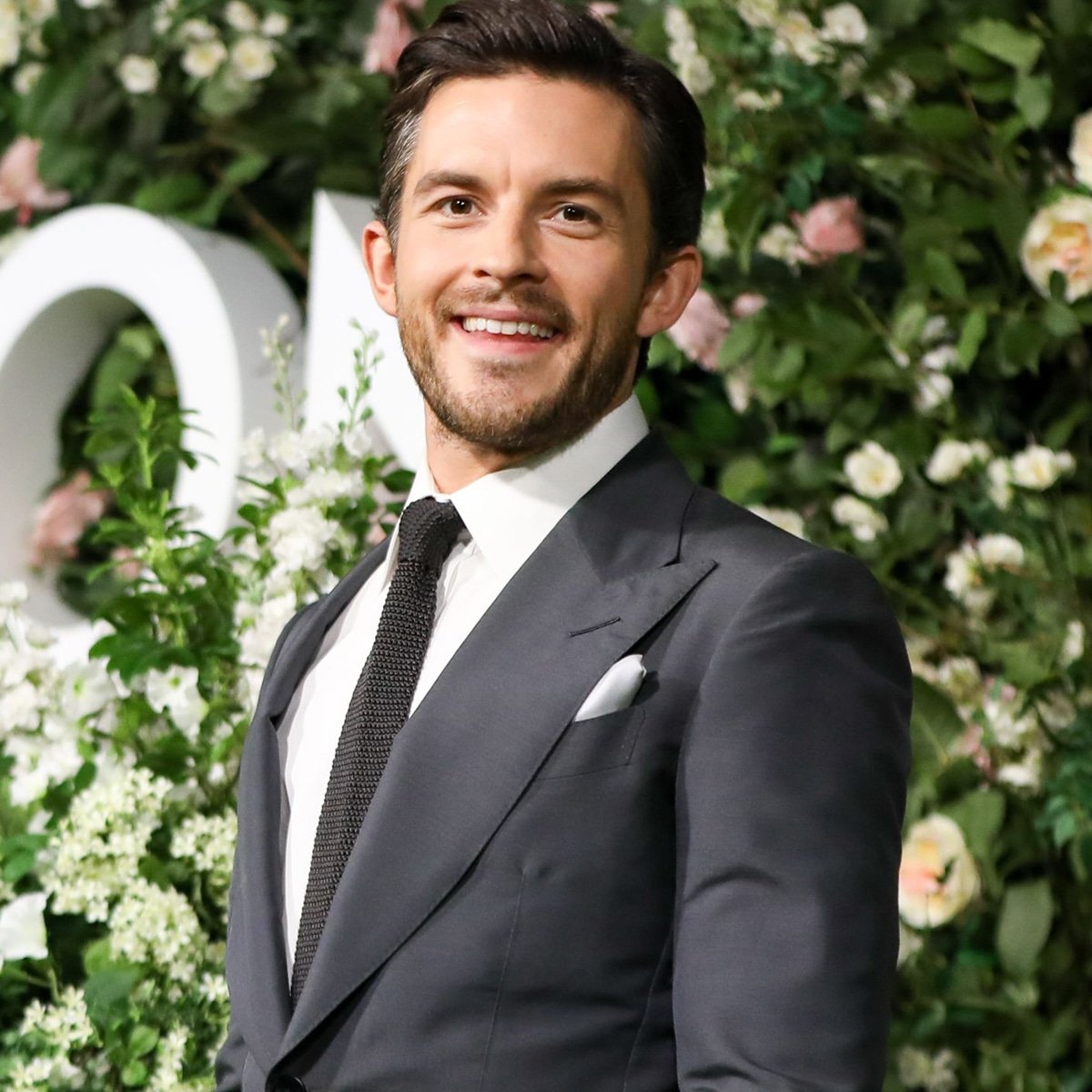 cbbeauty22's tweet image. 🤩: Jonny appreciation: that little bit of grey near his temple. #AnthonyWeek