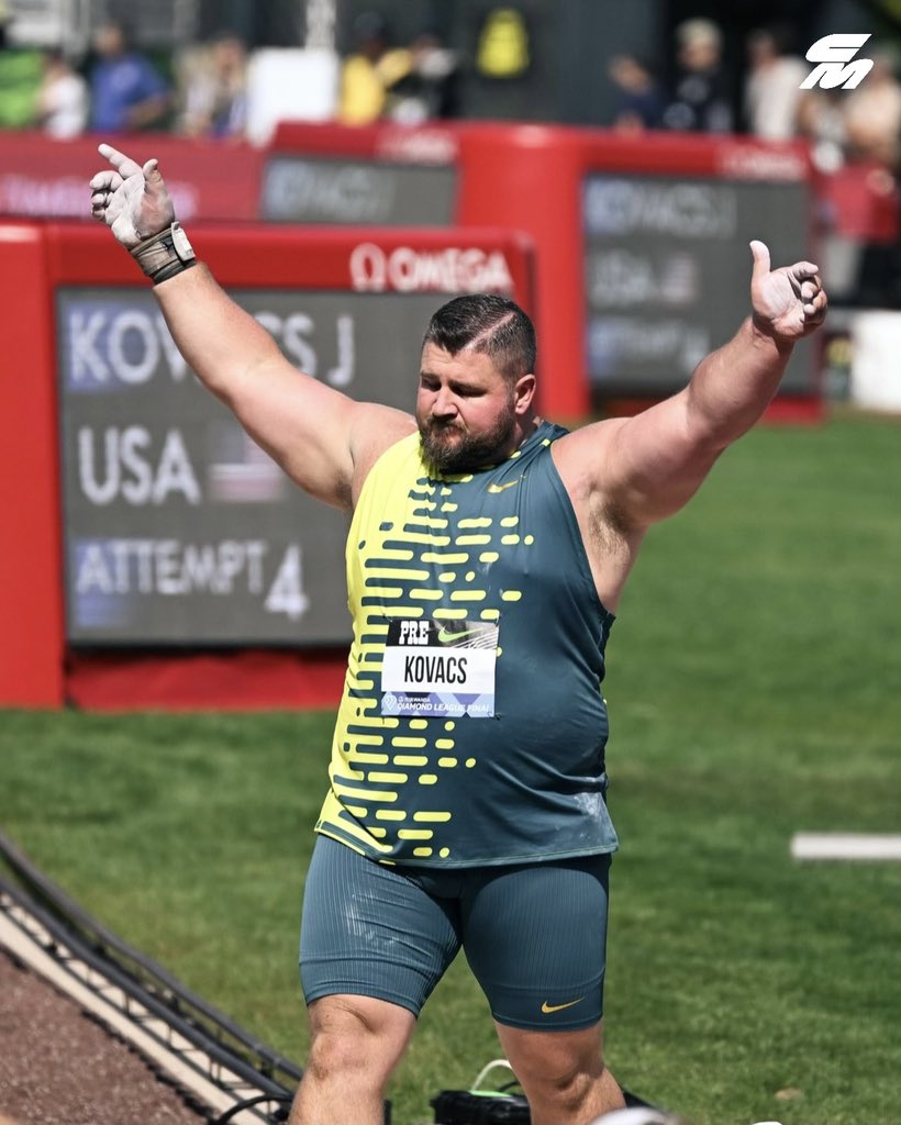 BIG DAD ENERGY 😤 @JoeKovacsUSA upsets @RCrouserThrows with a big 22.93m effort in the fourth round to claim the @nikepreclassic men’s shot put title by a mere 2 centimeters. 22.93m is Kovacs’s longest throw of the year and second-longest of his career.