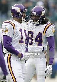 Who is the greatest Vikings quarterback of all time? Is it the legendary Fran Tarkenton with his electrifying playstyle, or does the powerful arm of Daunte Culpepper take the crown? 🏈💜 Let the battle for Vikings QB supremacy commence! ⚔️👑 #VikingsDebate #SkolNation #SKOL
