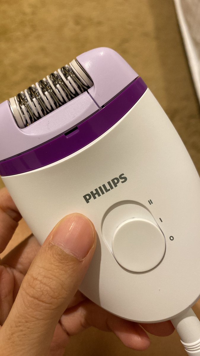 voldemie's tweet image. I can’t for today, not even the half way, I didn’t even touch the other side sheeeesh I’m crying cus actually I have low pain tolerance and yes, I’m too curious to try so same day delivery 🫠 #epilator