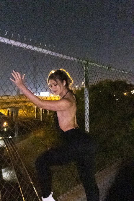 𝒜𝓃𝑔𝑒𝓁 only you can save my 𝒮𝑜𝓊𝓁 🩶🪽 https://t.co/Jm16BnB7aH<a href="/tag/leslouanges"class="tags"><span>#leslouanges</span></a>