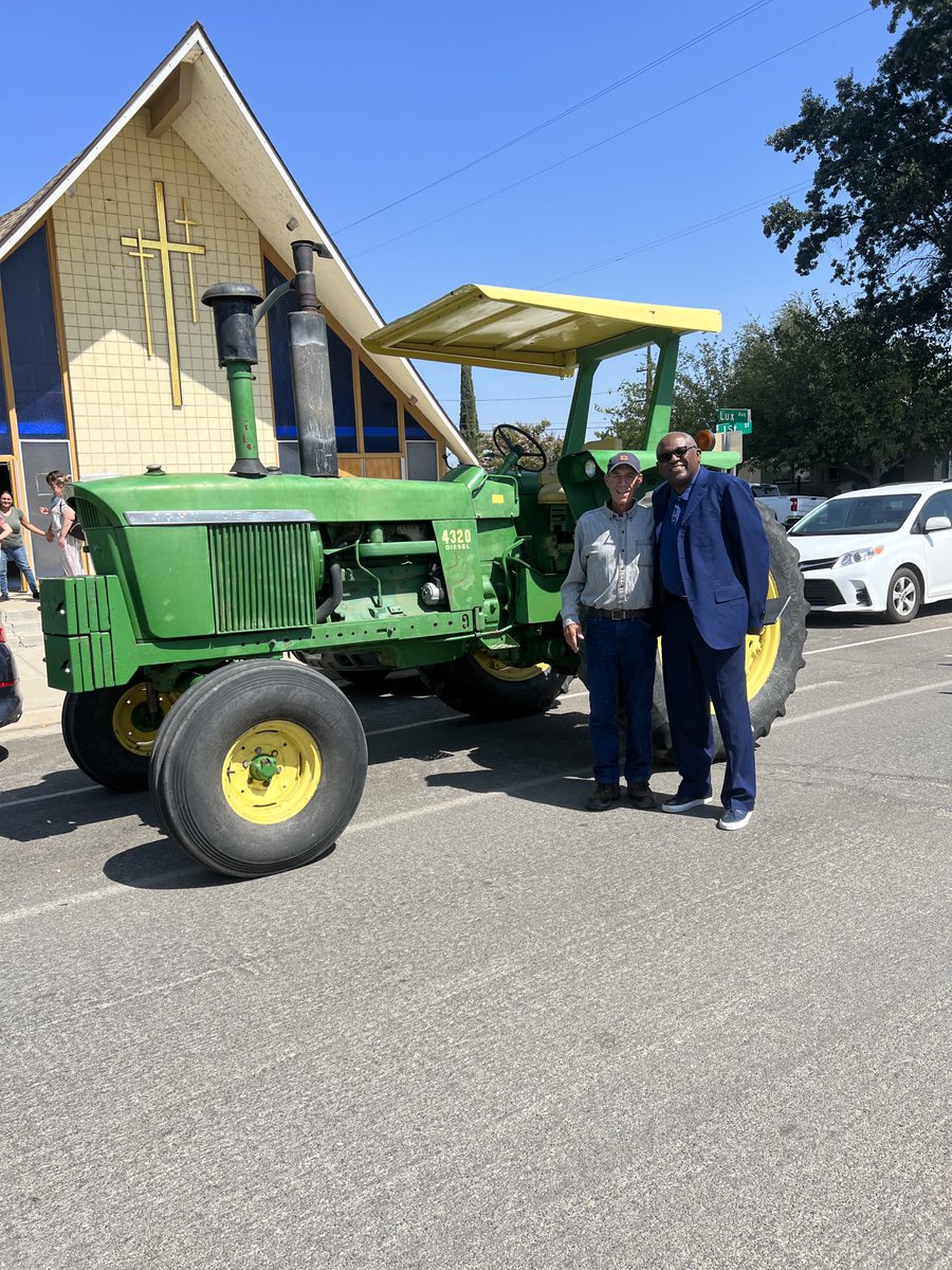 CoachRodBarnes's tweet photo. The last time I spoke at New Life Fellowship in Buttonwillow I gave my testimony about driving tractors in Ms. Pastor Nichols and Mr. Albert surprised me today. Gotta be a man from the country to understand! We Win! #whateverisnecessary #teambelieve https://t.co/c0P7w9y5TX