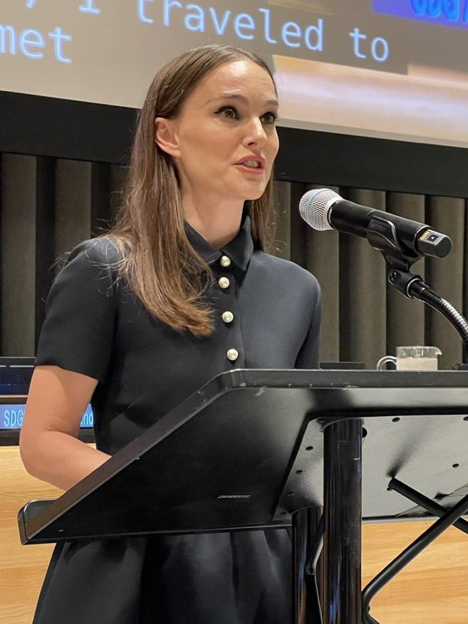 nportmanonline's tweet image. Natalie Portman speaking at the #SDGActionWeekend today.