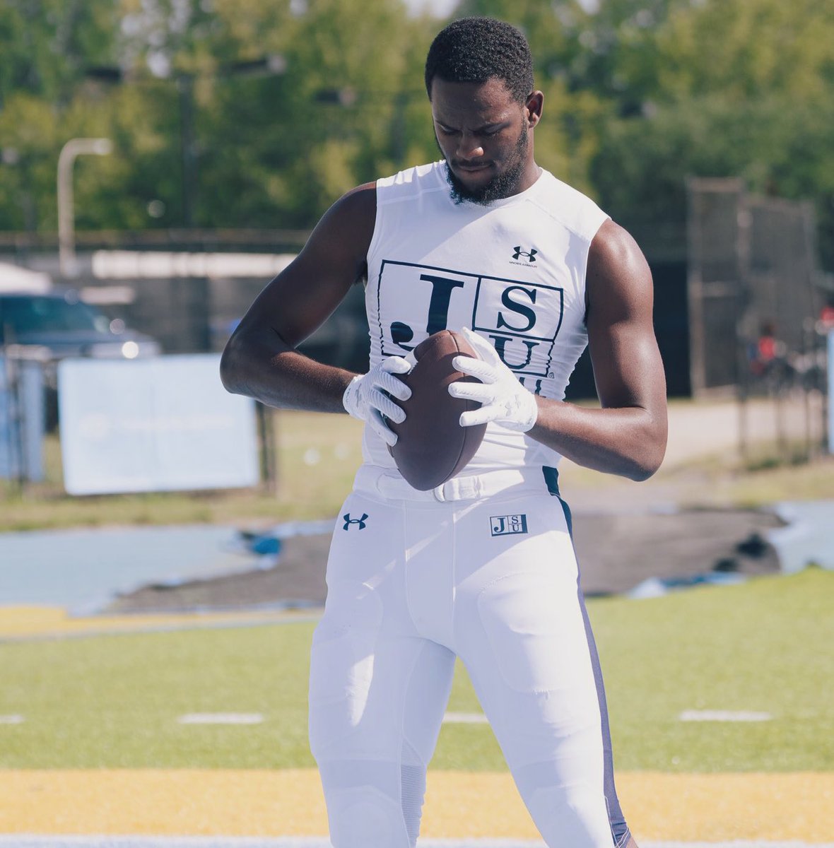 The 1400 Klub tweet media