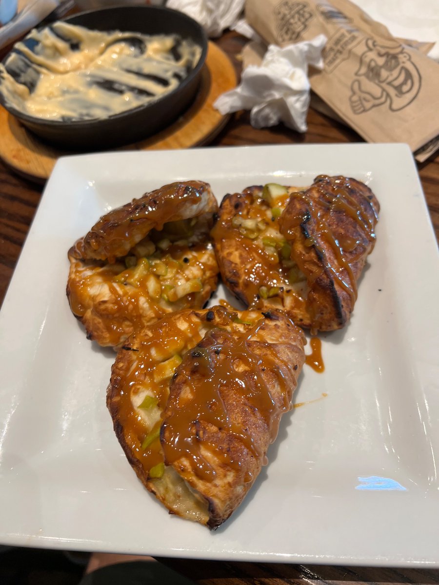BigB_SC's tweet photo. #bardstownky!!!! @chilis @apples!!! @1702!!! I am so thankful
For my #chilis family!!! #chilis #calendar!!! @TripleC_c_C3 @stiener https://t.co/uhyYn3xWCW