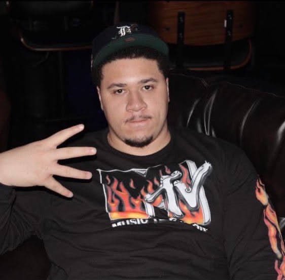 DTT (Top 27%) tweet media