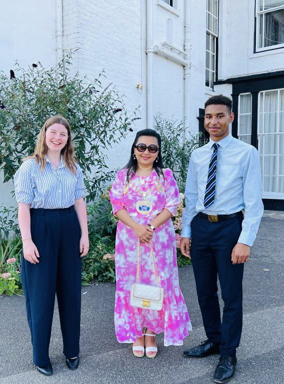 Always good to meet young leaders who hold great ambition & promise, while also believe in #CompassionateLeadership & serving the community selflessly. Highly impressed by Head Boy Chris & Head Girl Liz, both excellent ambassadors from @KingsSchoolRoch, world’s 2nd oldest school!