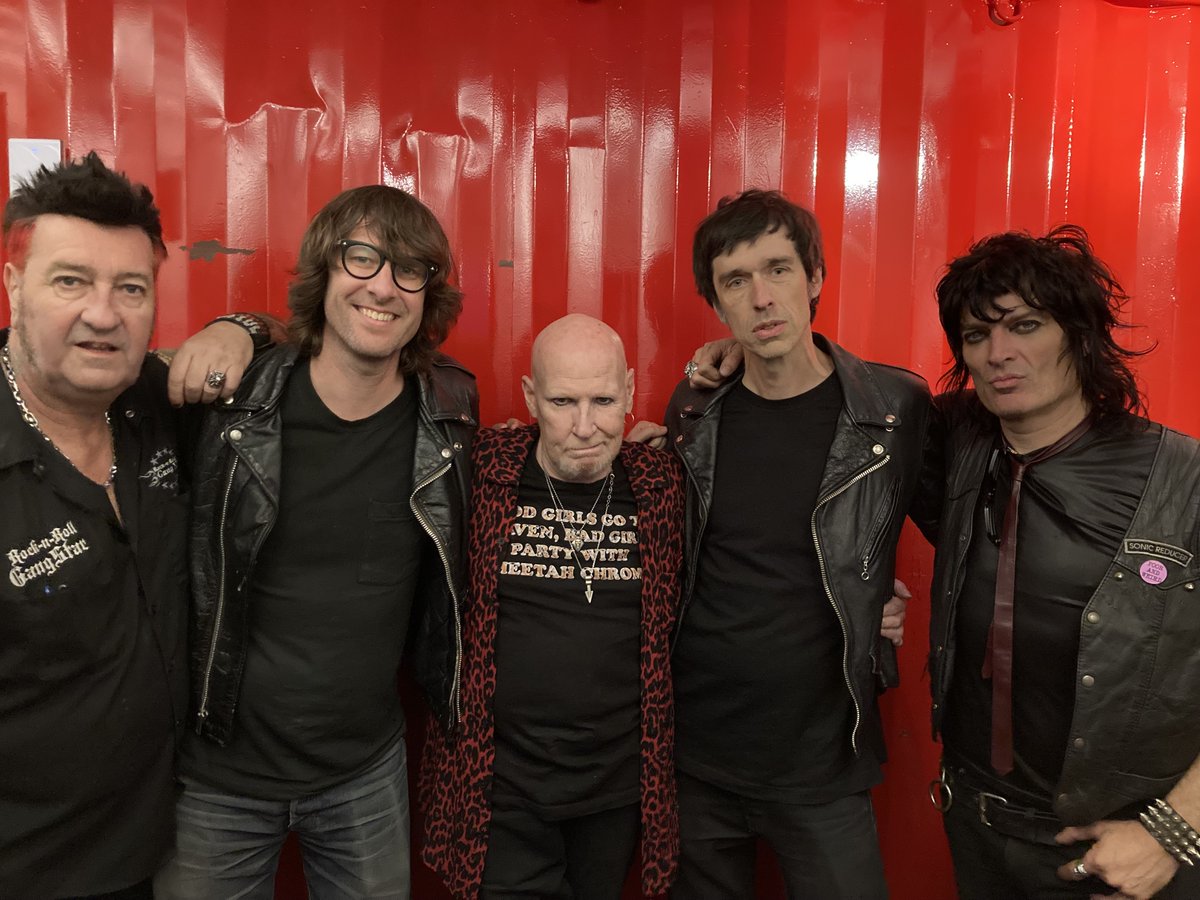 The Yowl tweet media