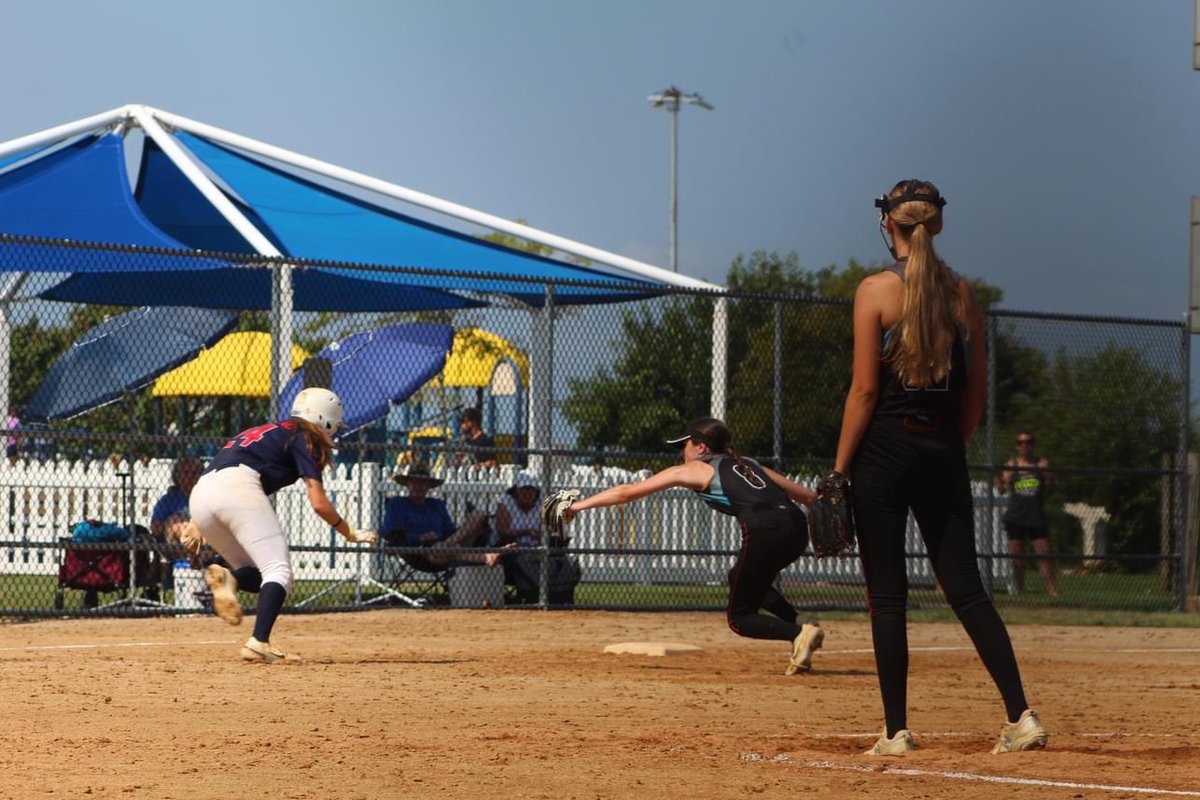 cece_johnston_8's tweet photo. First game playing for Del Tech this Sunday 9/24 at Salem Community College. Can’t wait to play the next two years for Del Tech!!! https://t.co/IleUsI5vdy