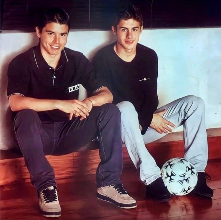 CurtaVermelha's tweet photo. Javier Saviola e Pablo Aimar aos 16 anos. https://t.co/Mx210tvaWb