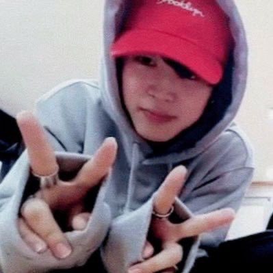 how cute jimin in this gray hoddie