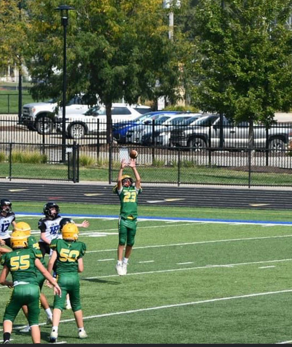 MattCoughlin_'s tweet photo. Thomas, with the catch for a first down. https://t.co/1ULRUlqakv