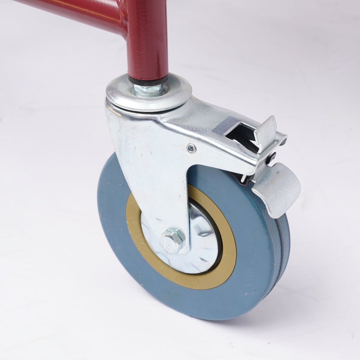 TANTANchocolate's tweet image. Best selling steel commode wheelchair with detachable legrest and armrest red toilet chair for wholesale
material：carbon steel
color：red/customized
size：85x55x93cm
weight：13kg
40Usd💰💰
#wheelchairlife♿ #commodechair #médical #medicaldevices #medicalequipment #hospital