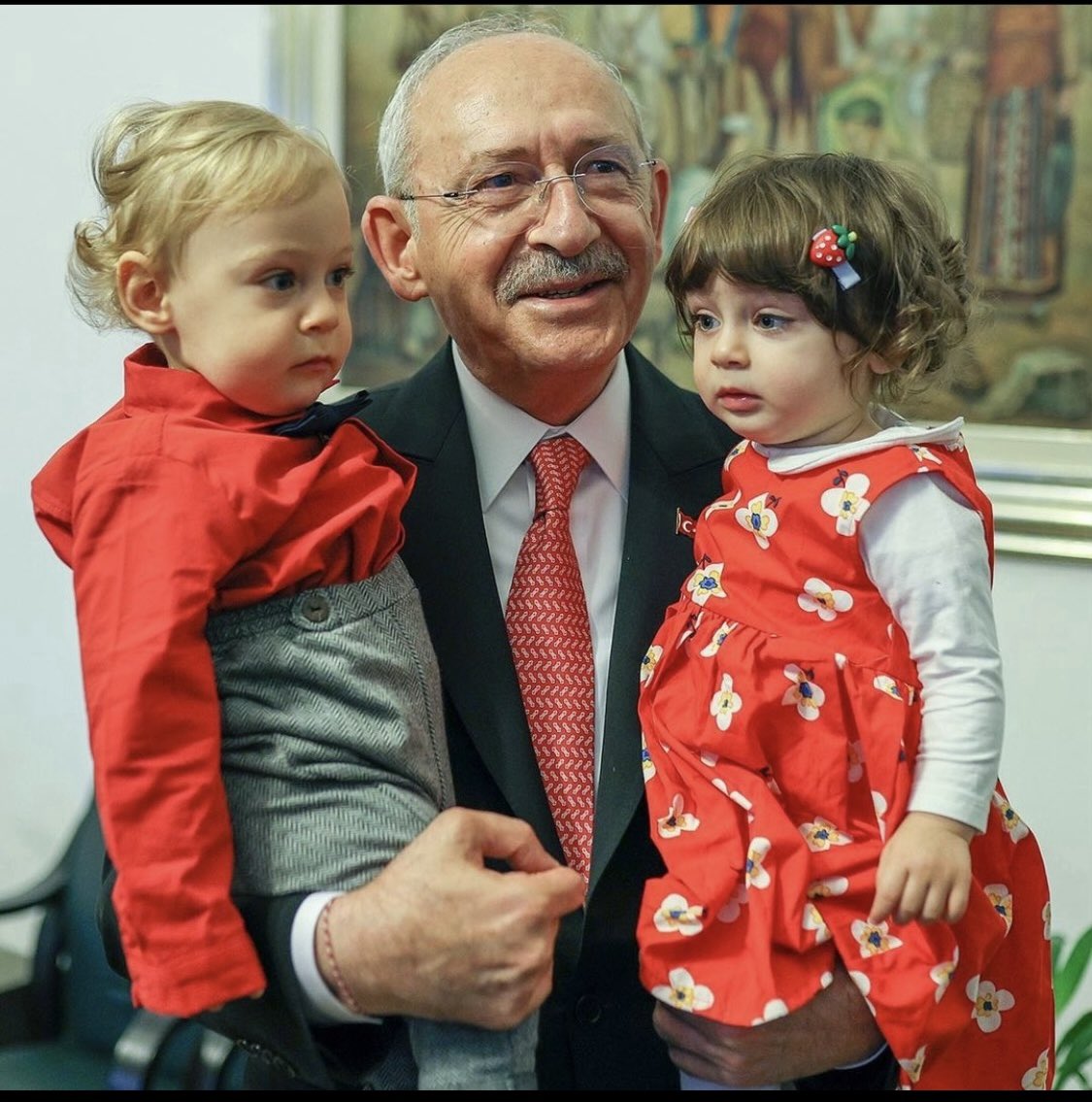 MSolunoglu's tweet image. GÜNAYDIN  YENİŞEHİR 
#Çocuklar inanın inanın çocuklar
Güzel günler göreceğiz güneşli
günler
Motorları #maviliklere süreceğiz
Güzel günler göreceğiz güneşli günler 
Umut #varsa herşey vardır,