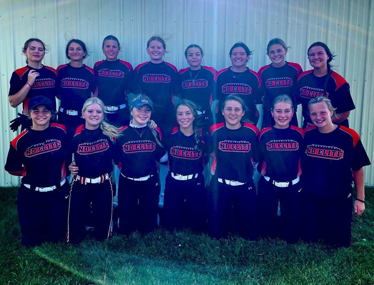 NDElite2's tweet photo. Here's a better picture of this Elite Group of girls.
It was just an all-around great job getting better today . https://t.co/IUB7yWStFd