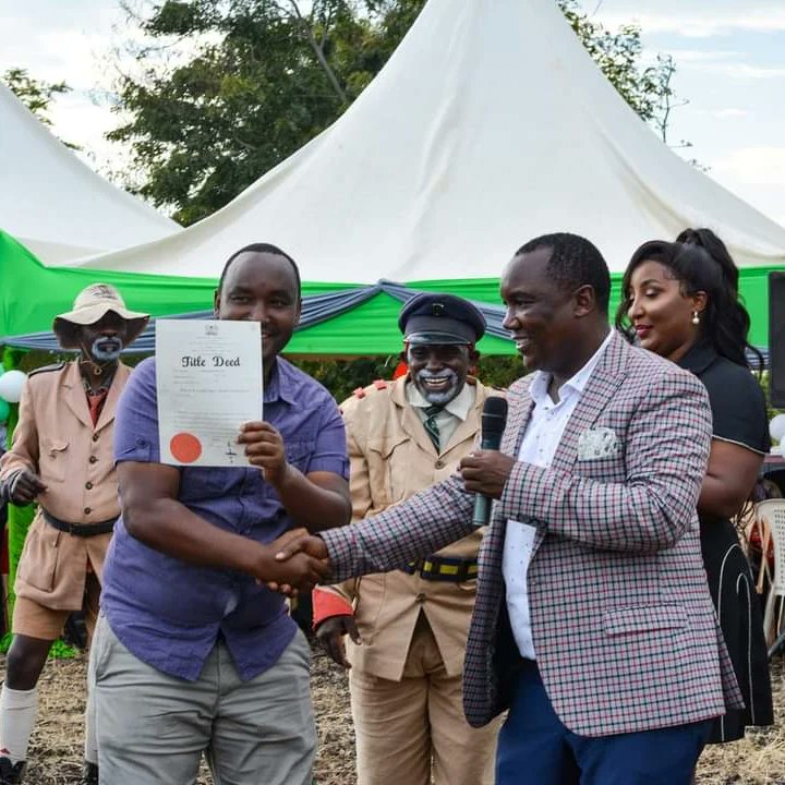 ComfortHomeske's tweet photo. Thank you for coming.
https://t.co/LDB3kjkgIf
#Asanteni
#MakutanoMweaPhase3Launch
#TitleNaComfortHomes https://t.co/I9wCggR3cM