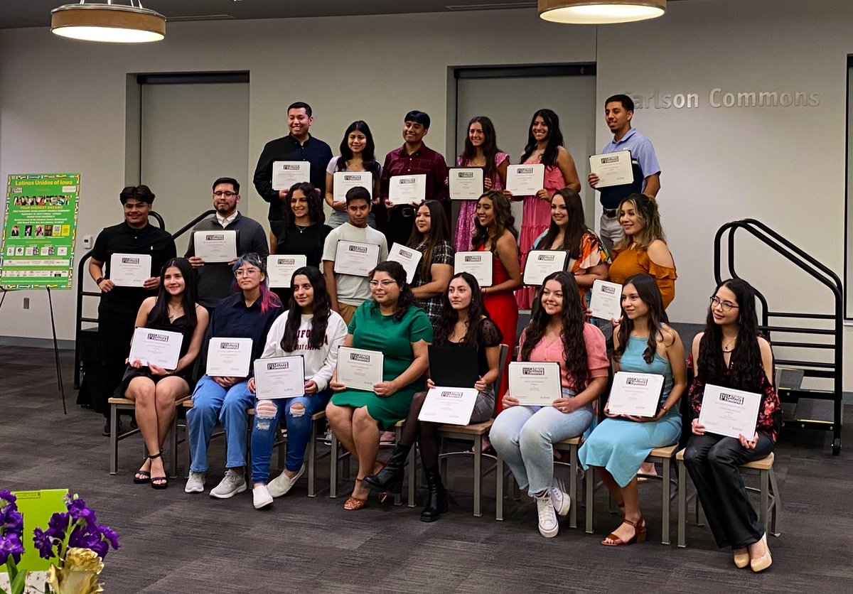 OscarReynaga's tweet photo. This year we celebrate three outstanding @CentralCollege Latinos Unidos of Iowa scholarship winners: Jenna-Marie Hernandez ‘24, Noemi M. Vega ‘26 &amp; Luka Flores ‘27!! Congratulations!!👏🏻👏🏻👏🏻👏🏻🎊💐💐 https://t.co/9gOJ2BiDif