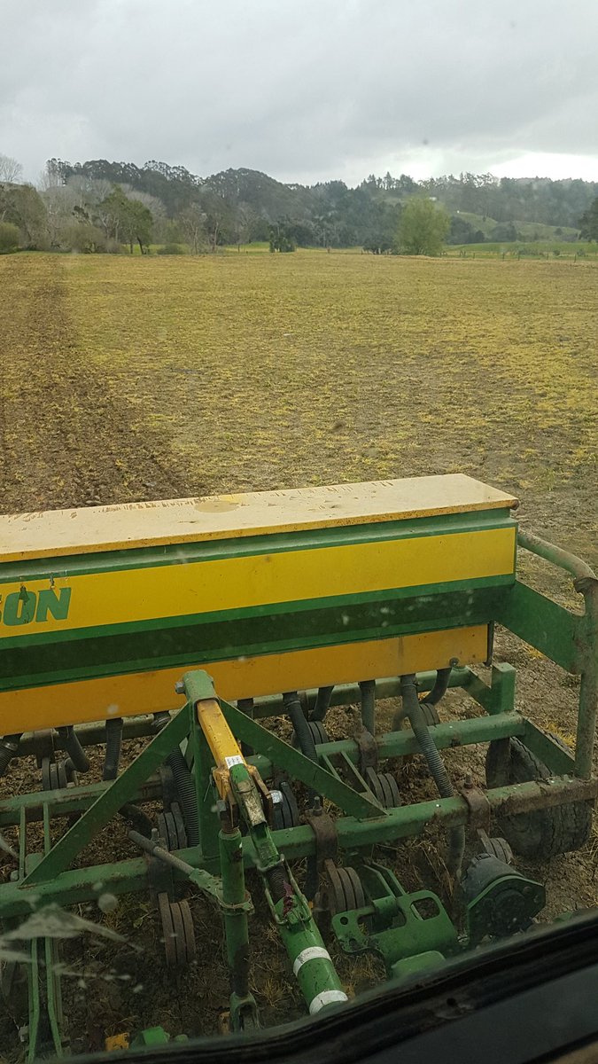 4th times a charm!......Hopefully 
Sowing a mix of chicory and perennial rye into the riverflats (the 4th lot of seed we've thrown at these flats in the last year)
I'm direct drilling for minimal soil disturbance, soil structure is particularly important, we dont want to loose it