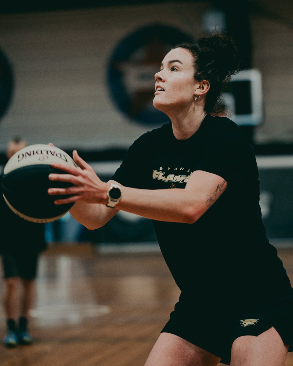 TheSydneyFlames's tweet photo. 𝗪𝗘 𝗕𝗔𝗖𝗞 😤

#FlameOn https://t.co/QzKqu9mrOw
